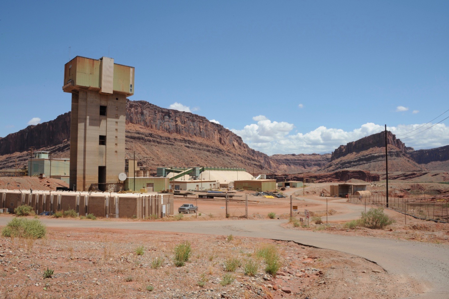 Photos : Halite - Intrepid Potash East Mine, Carlsbad Potash District, Eddy  Co., New Mexico, USA