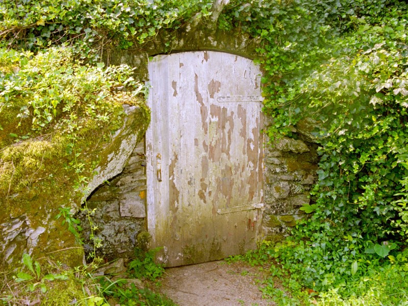tourist cave