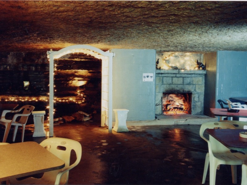 tourist cave